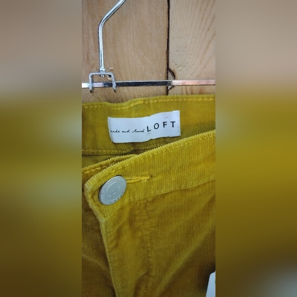 Made and Loved LOFT size 30/10 gold Corduroy pants - Picture 3 of 6